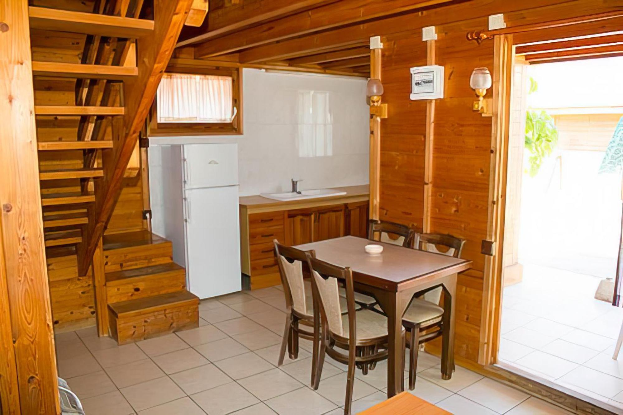 Arc de Bará Camping&Bungalows Roda de Berà  Exterior foto